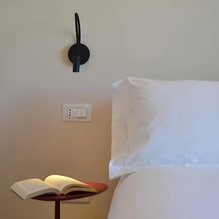 Le Cornici - Cascina Di Charme Resort Diano dʼAlba