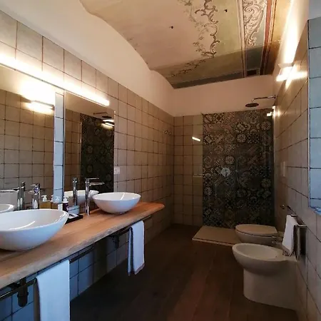 Le Cornici - Cascina Di Charme Resort Diano dʼAlba