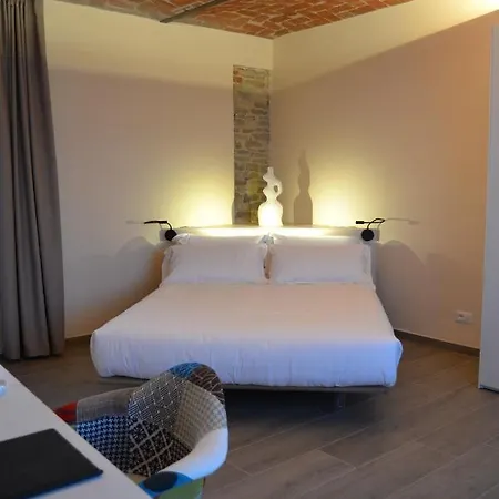 Resort Le Cornici - Cascina Di Charme Diano dʼAlba