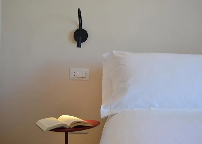 Le Cornici - Cascina Di Charme Rezort Diano dʼAlba