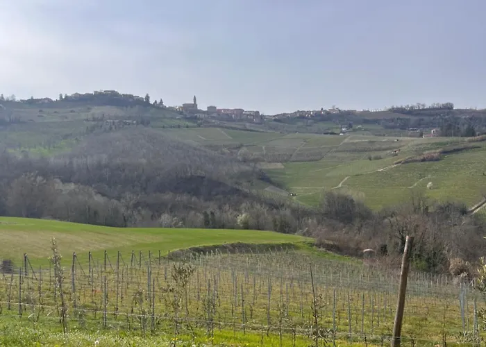 Resort Le Cornici - Cascina Di Charme Diano dʼAlba